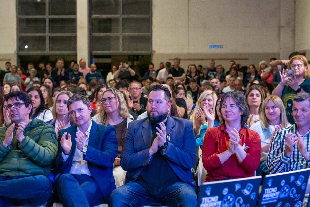 Esto acuerdo implica el inicio del proceso de jerarquización y reconfiguración de las ofertas académicas del Houssay para transformarlas en carreras universitarias.