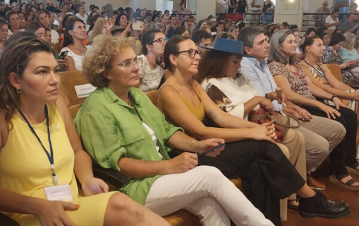Reconocimiento. A mujeres que trabajan en el ámbito rural.
