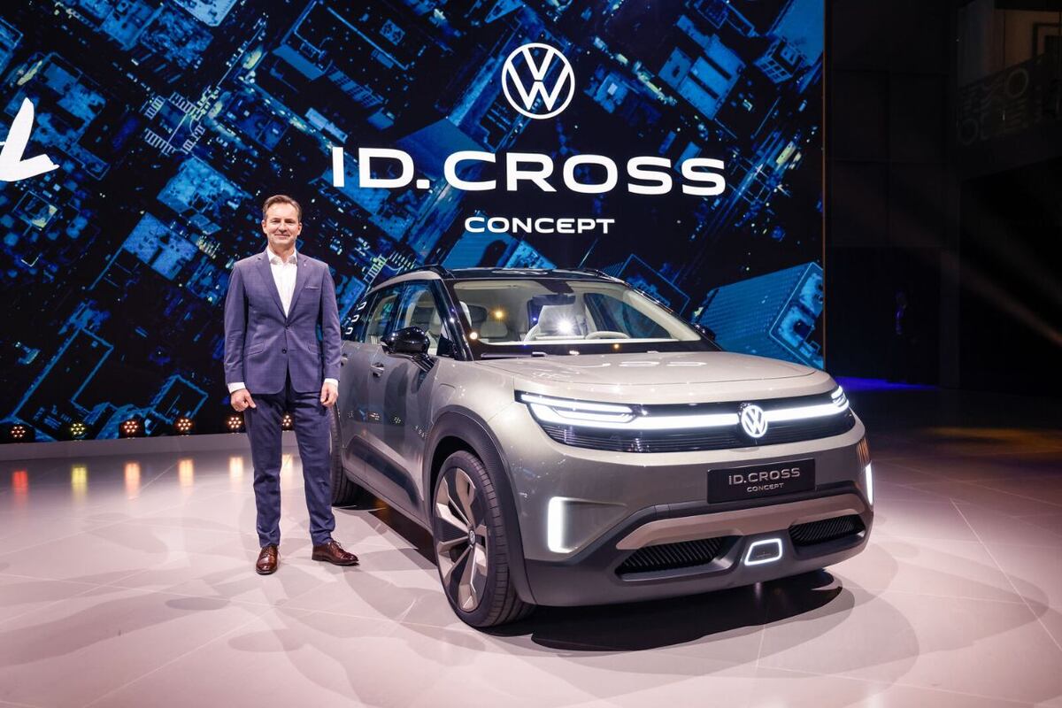 ID. CROSS Concept.