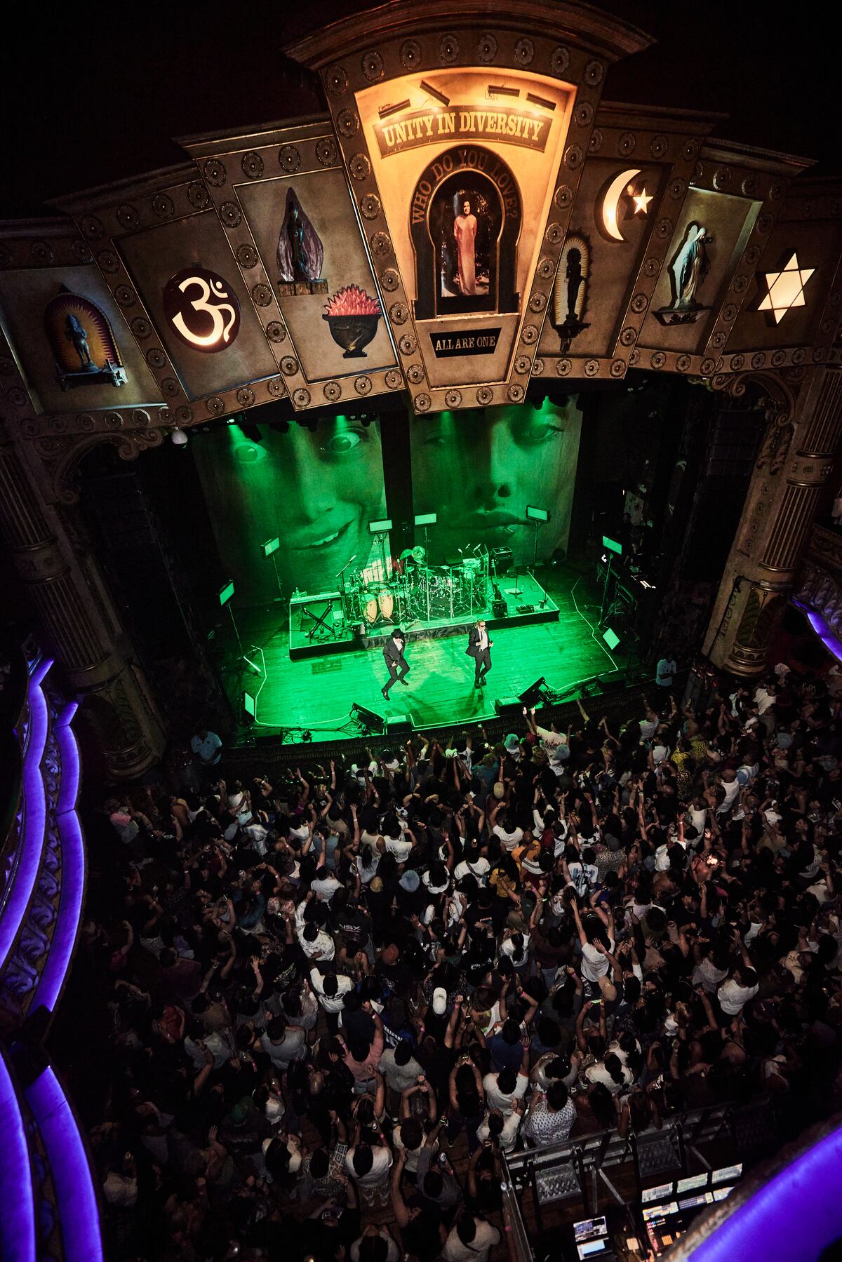 Ca7riel & Paco Amoroso, en Lollapalooza y en el House of Blues de Chicago. (Instagram @lollapalooza y DF Entertainment)
