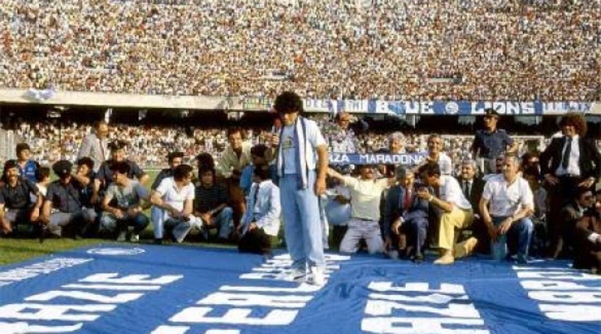 Se cumplen 34 años de la llegada de Diego Maradona al Nápoli