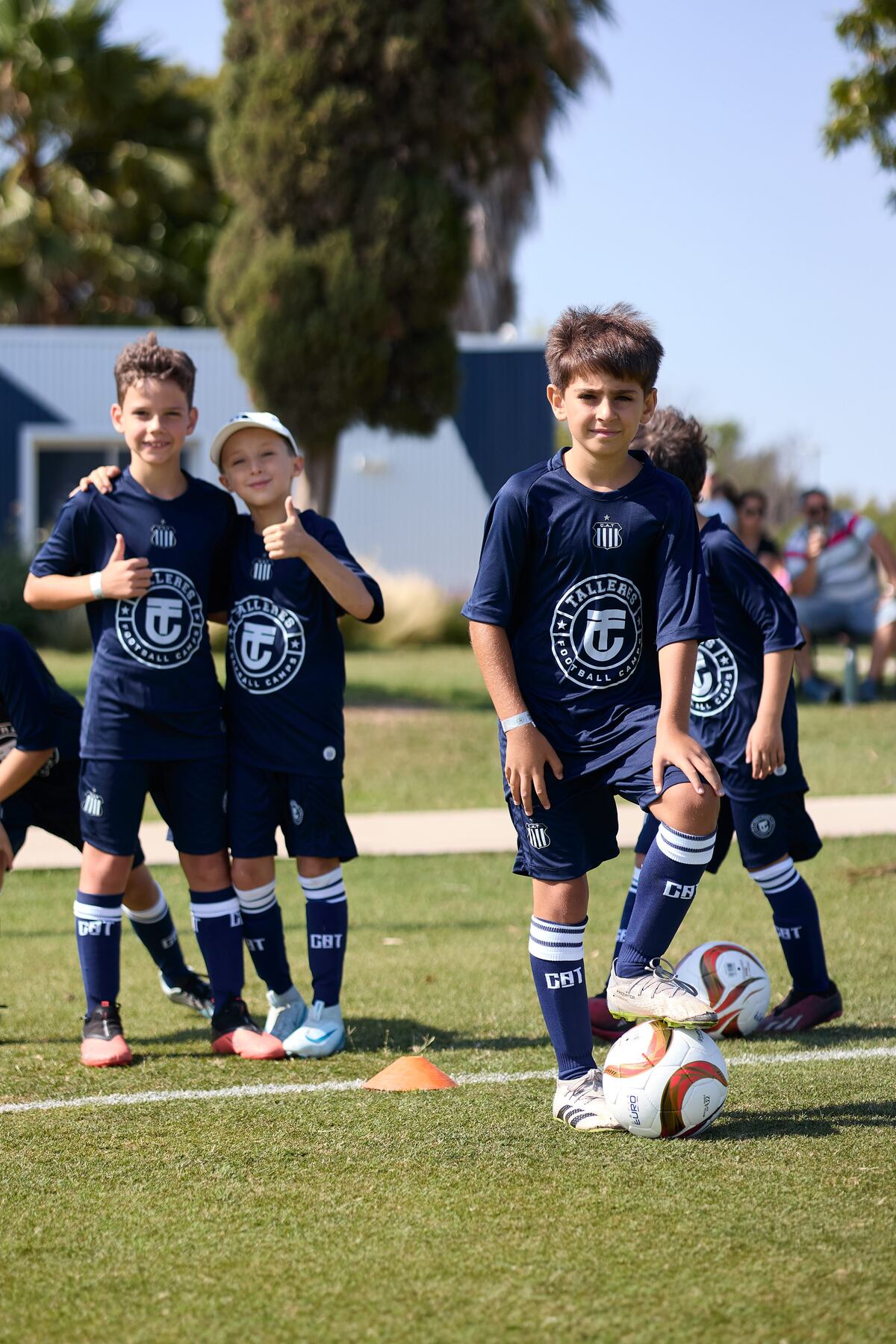 Campus Talleres: fútbol, valores y experiencias únicas para chicos y chicas. Del 16 al 20 de diciembre, niños y niñas podrán entrenar en el CARD Amadeo Nuccetelli y vivir el club desde adentro. (Prensa Talleres)