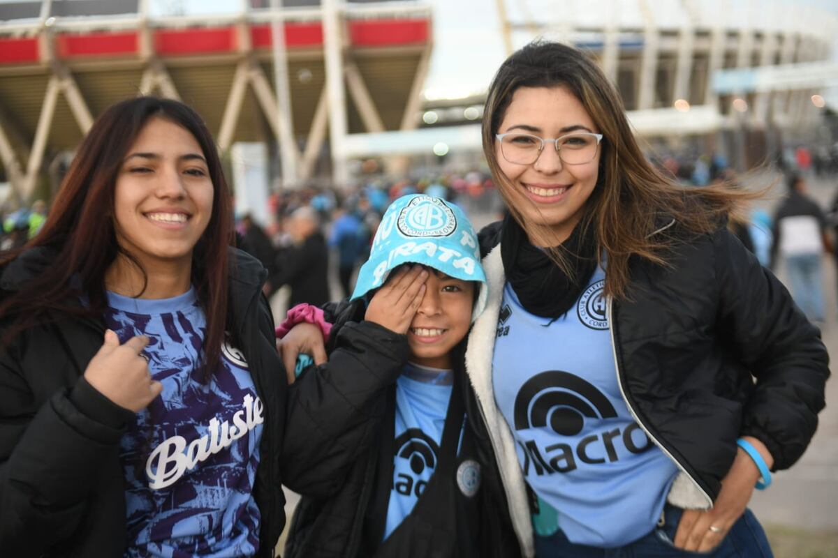 Cara e´cancha de Belgrano en el Kempes antes del partido contra Delfín (Javier Ferreyra / La Voz)