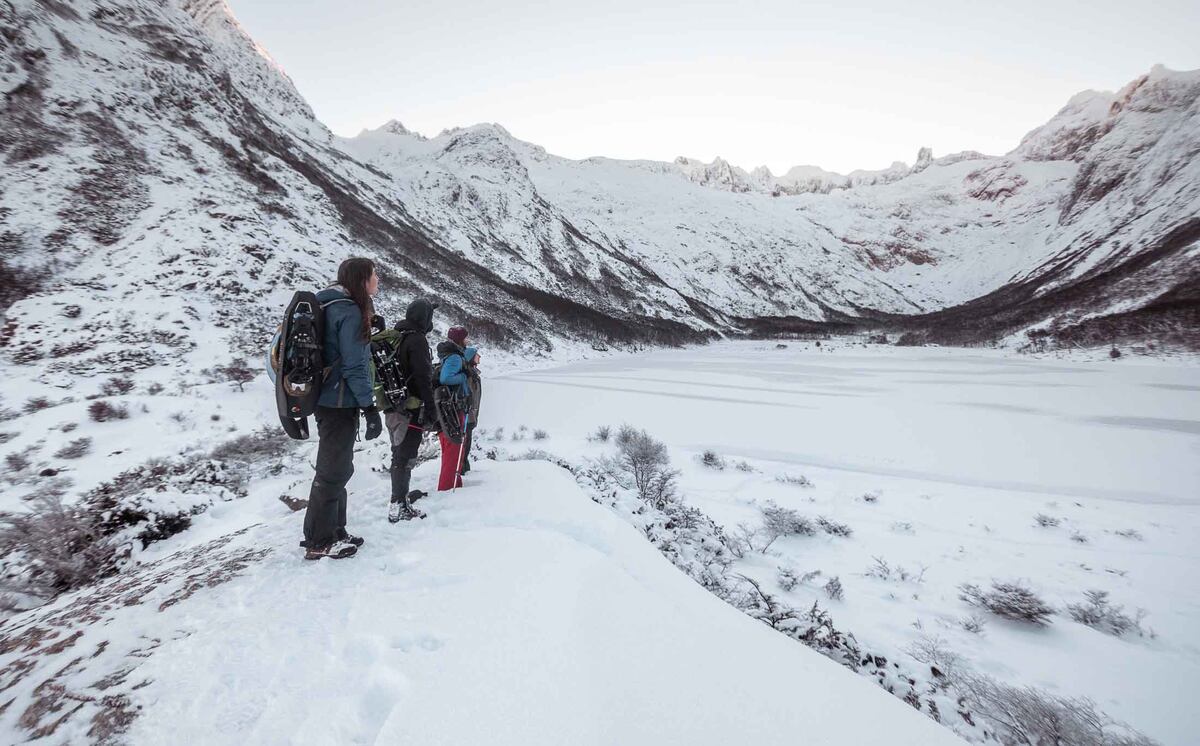Trekking sobre la nieve en Laguna Esmeralda. (Foto: Tierra Turismo)