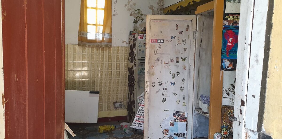 Por dentro, así es la casa donde asesinaron a las tres jóvenes en Florencio Varela.