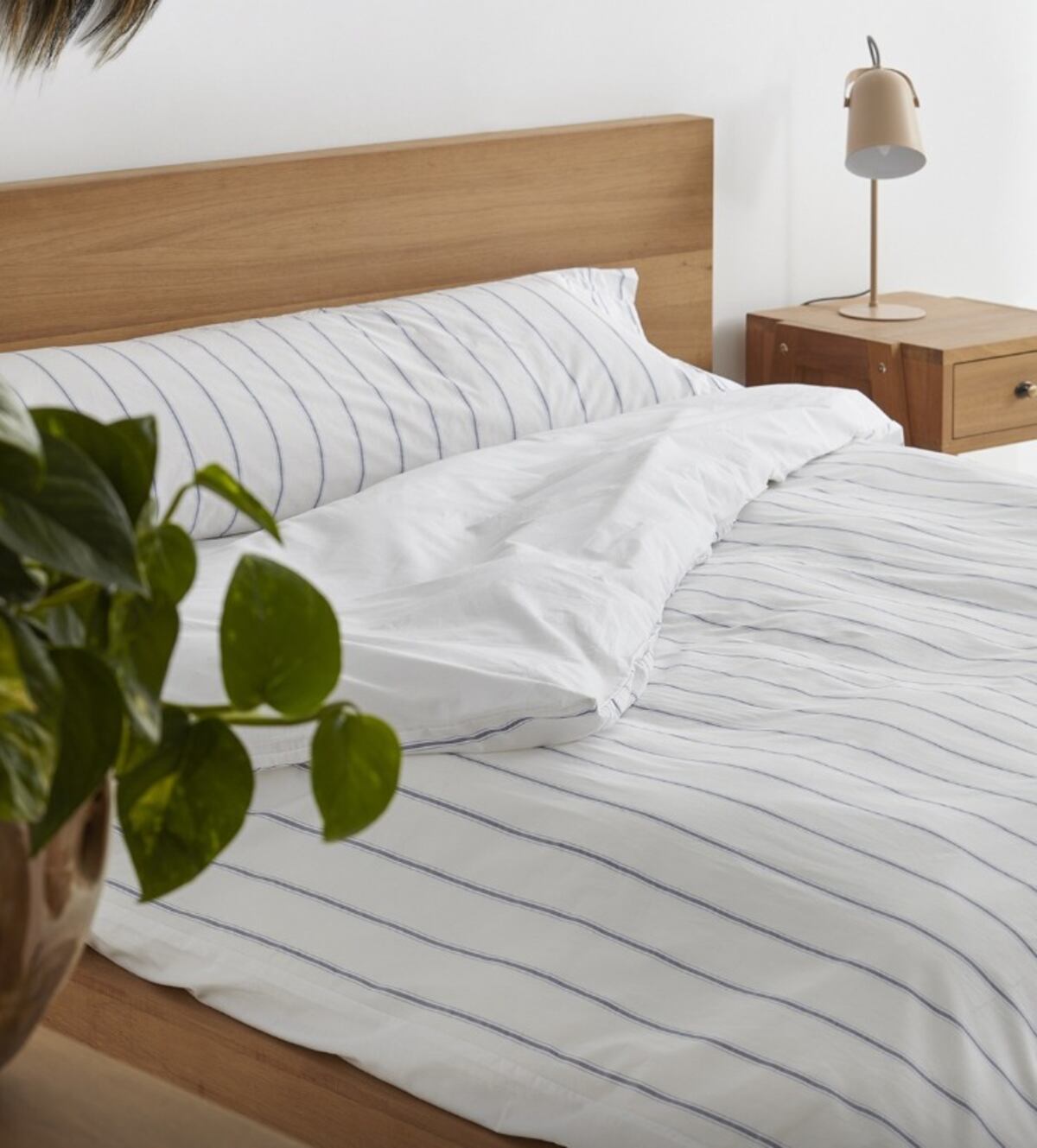 Cómo elegir las mejores sábanas para dormir mejor: materiales clave y el rol del colchón