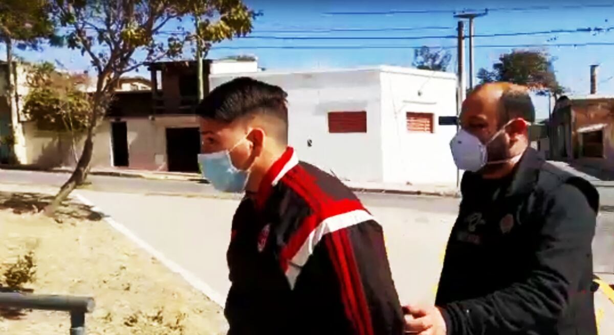 La detención de los jugadores de Bella Vista.