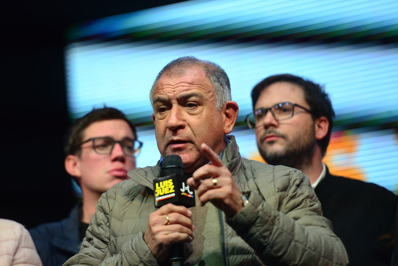 Luis Juez, la noche del 25 de junio, habló en el bunker de Juntos por el Cambio mientras se esperaban los últimos resultados. (Javier Ferreyra / La Voz)