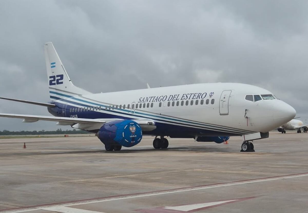 El avión que sobrevoló Córdoba a muy baja altura es de Santiago del Estero. Lo que se sabe.