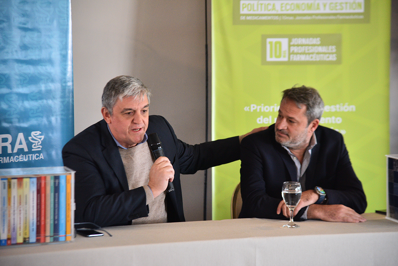 Conferencia de prensa de la Federación Farmacéutica de la República Argentina FERARA y el Colegio de Farmacéuticos de Córdoba. (Pedro Castillo / La Voz)