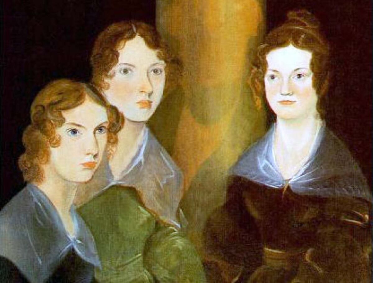 Tres hermanas. Anne, Emily y Charlotte Brontë retratadas por su hermano Branwell, que aparece “borrado” en el centro.
