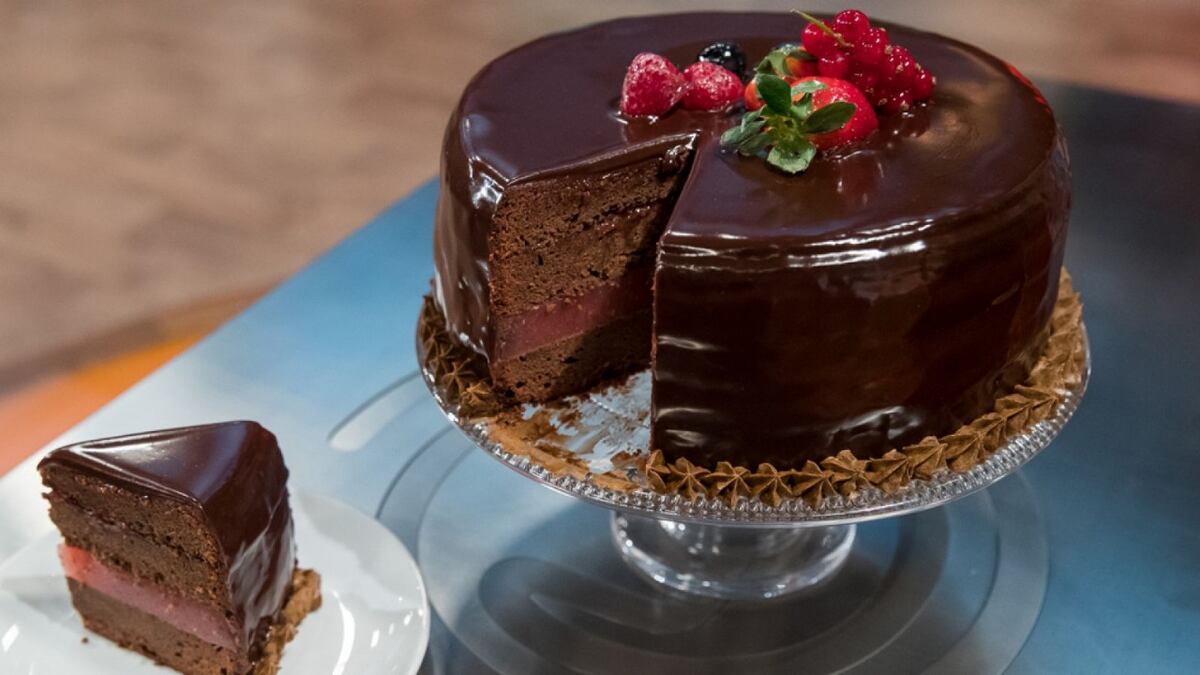 La torta Sacher: el clásico austríaco de chocolate que conquistó el mundo (receta paso a paso)