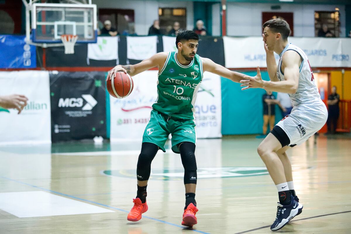 "La serie está abierta, nada quita que podamos ganar allá. Ya le ganamos en Salta esta temporada”, resaltó José Montero, uno de los jugadores más experimentados de Atenas para jugar los cuartos de final de la Liga Argentina. (Germán Ruiz / Prensa Atenas)