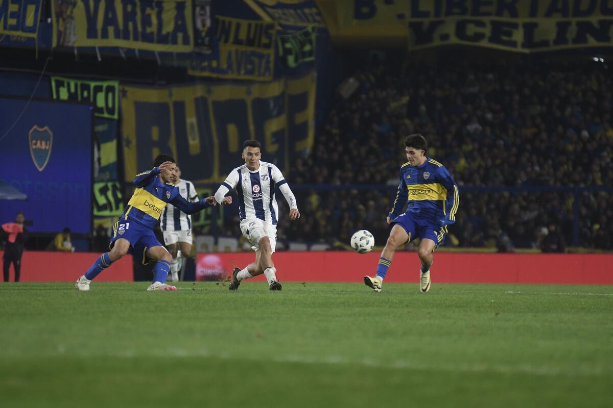Boca vs Talleres en la bombonera (Federico López Claro / La Voz)