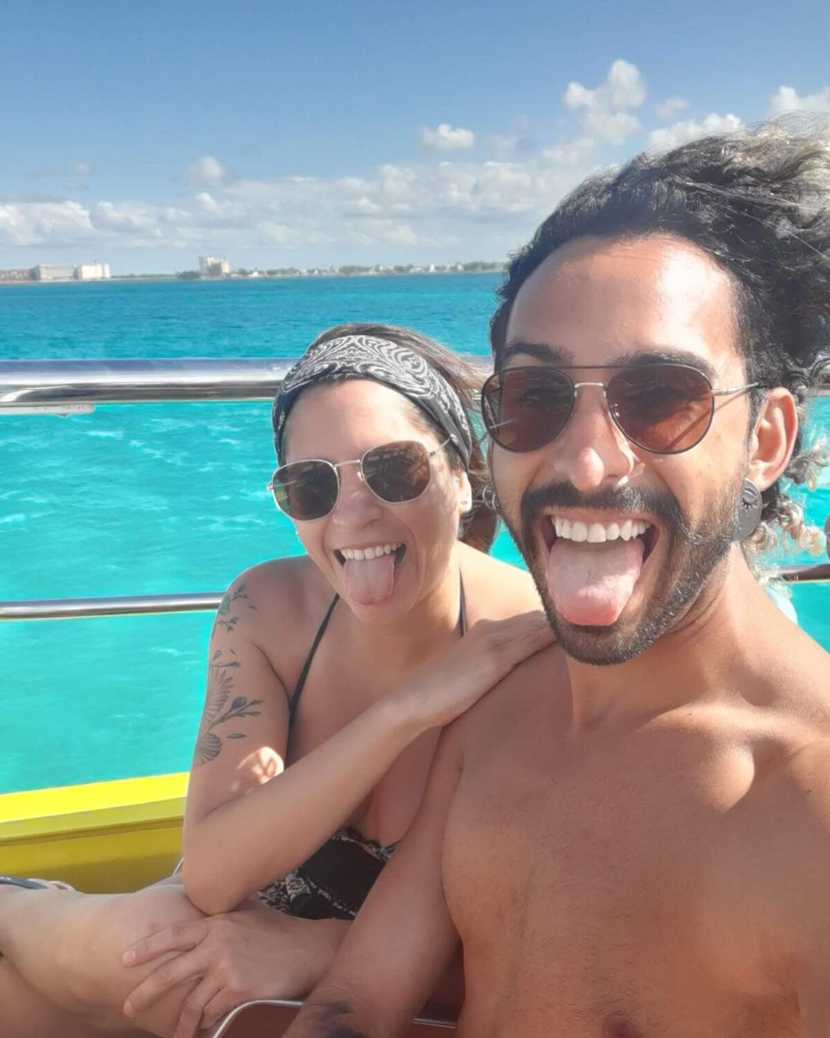 Gabo y su hermana. (Instagram Gabo Usandivaras)