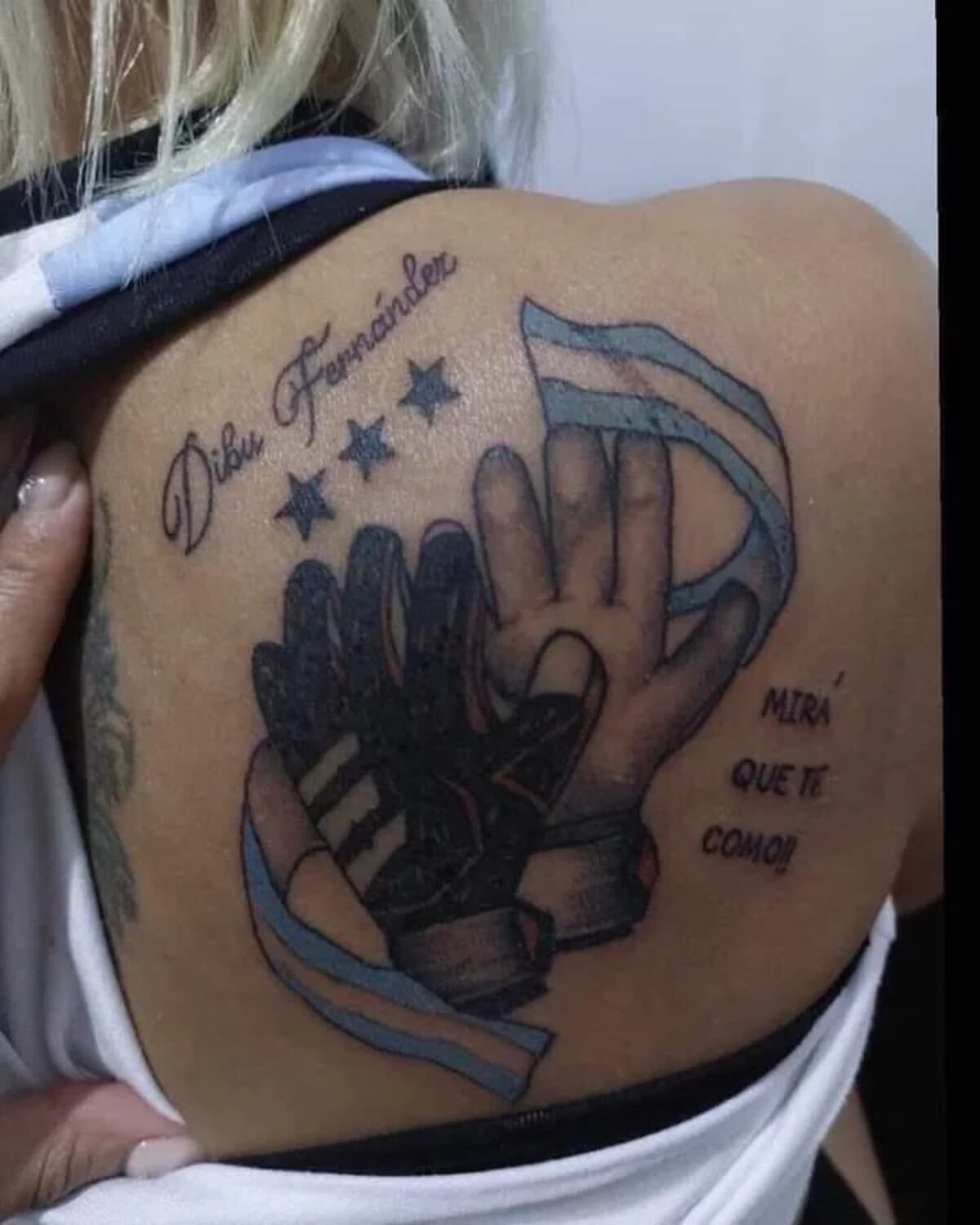 Los peores tatuajes de Lionel Messi realizados a los hinchas argentinos.