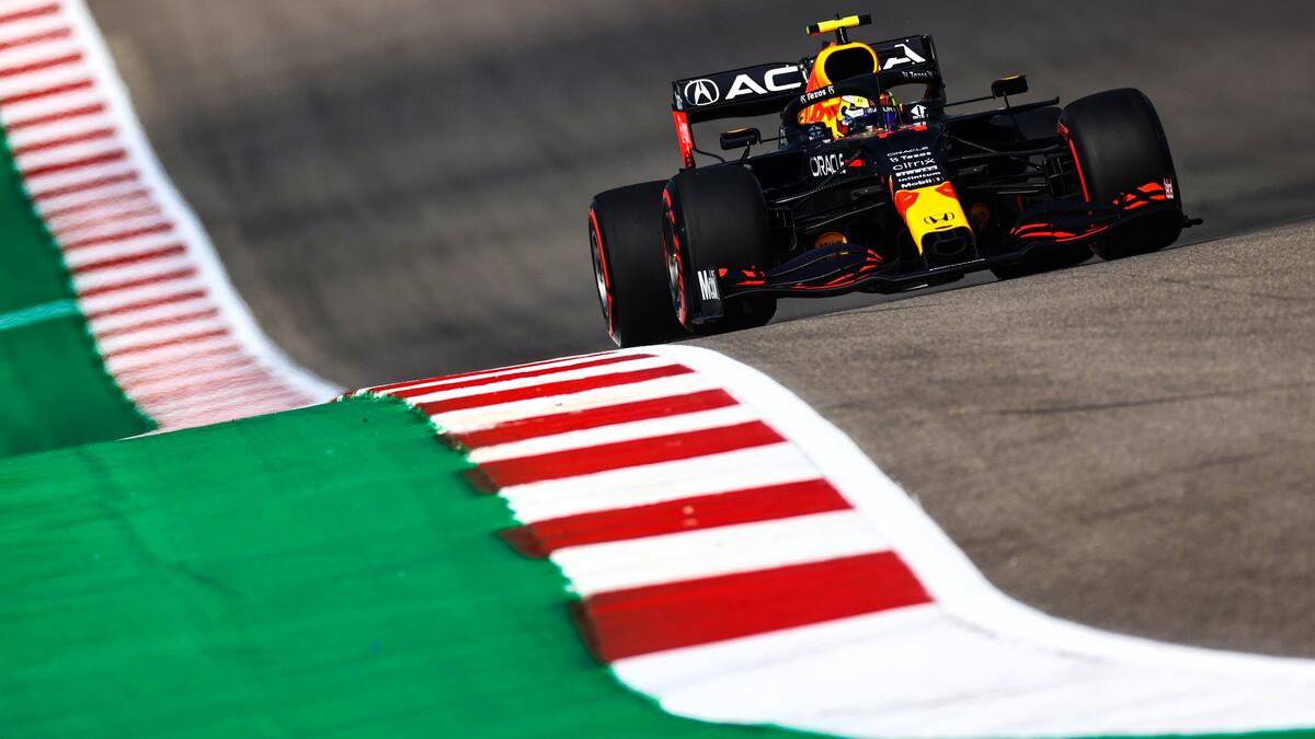 Bottas y Pérez, los más rápidos del viernes.