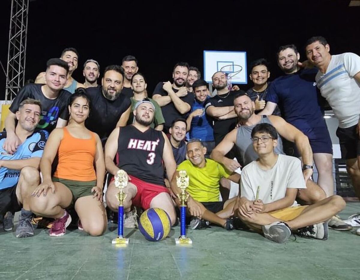 Equipo de Voley diverso del Xanaes Córdoba Club.