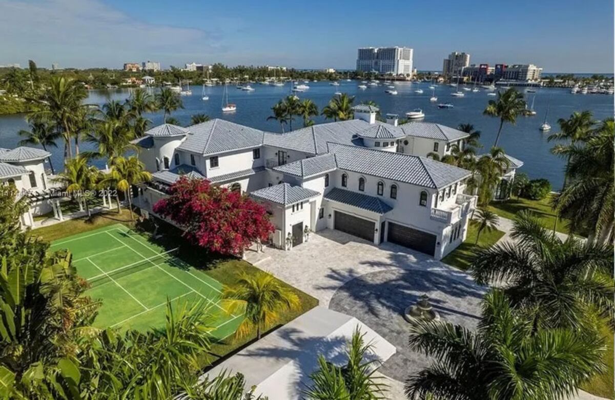 La mansión del Kun en Miami.