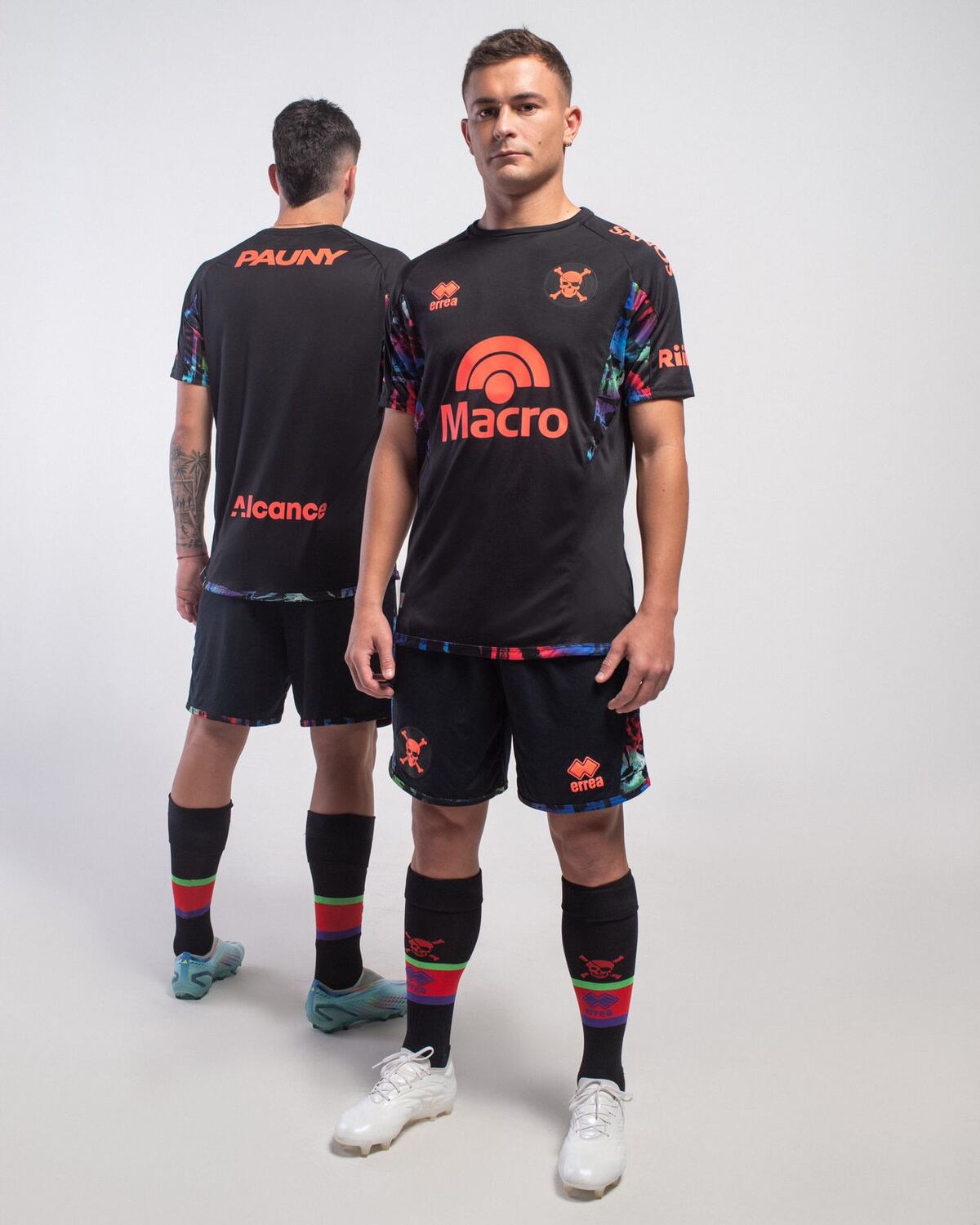 La nueva camiseta que presentó Belgrano. (Prensa CAB).