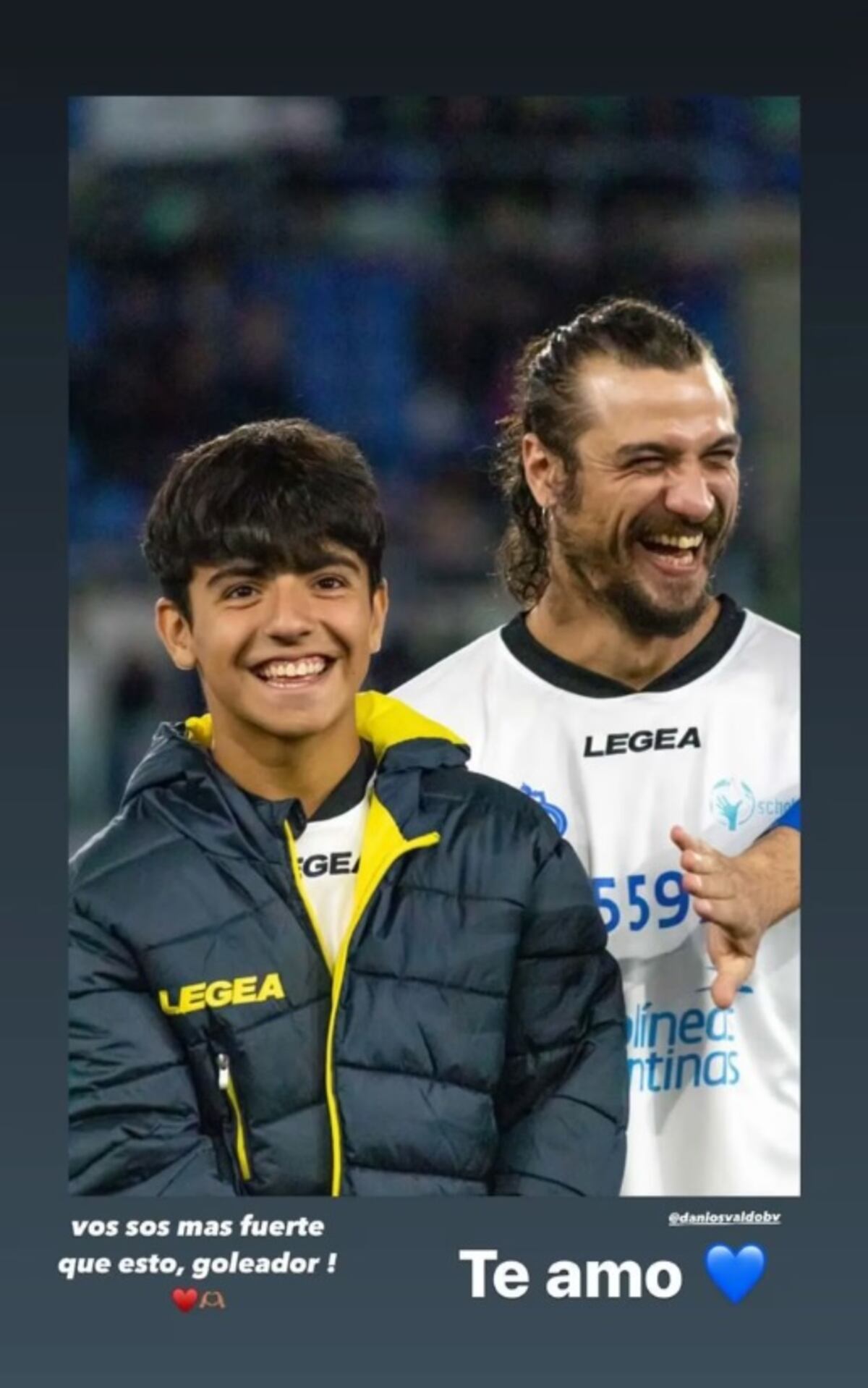El mensaje de Benjamín Agüero para Daniel Osvaldo y la respuesta del cantante. (Instagram).