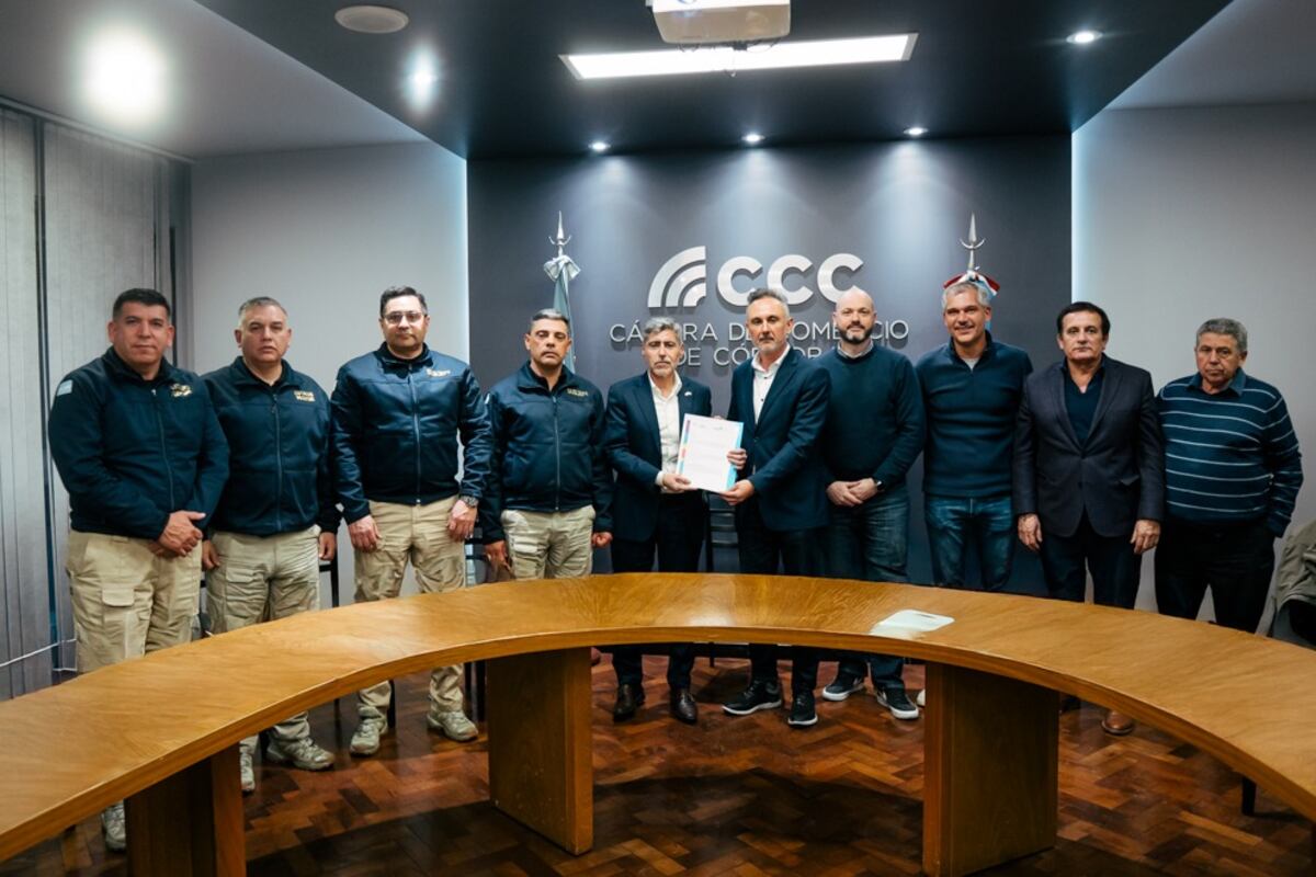 La CCC firmó un convenio con el Ministerio de Seguridad por cámaras vigías. (Gobierno de Córdoba)