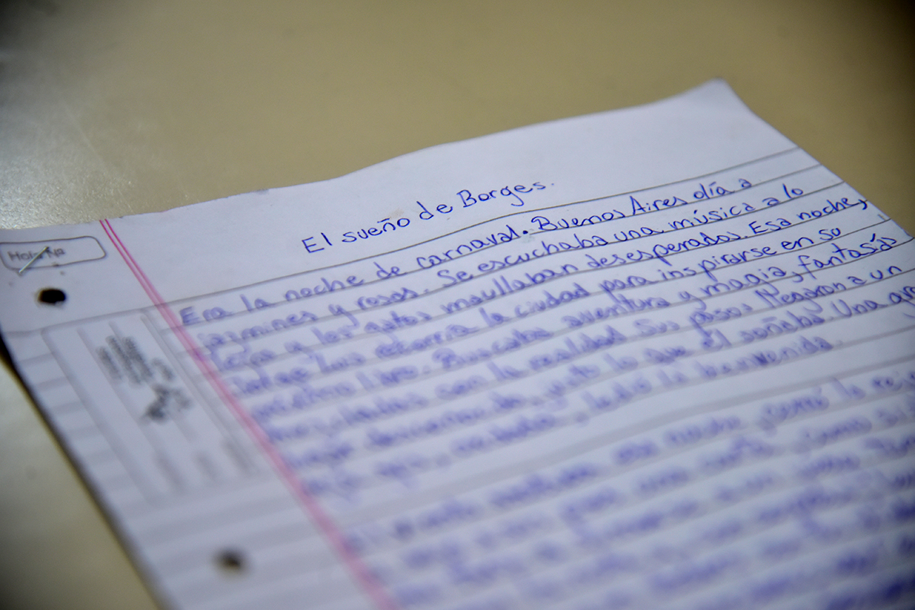 En el final del cuento, ella escribió: “Como Borges hay que creer en los sueños y trabajar para cumplirlos”. (Foto: Pedro Castillo /LaVoz) 
