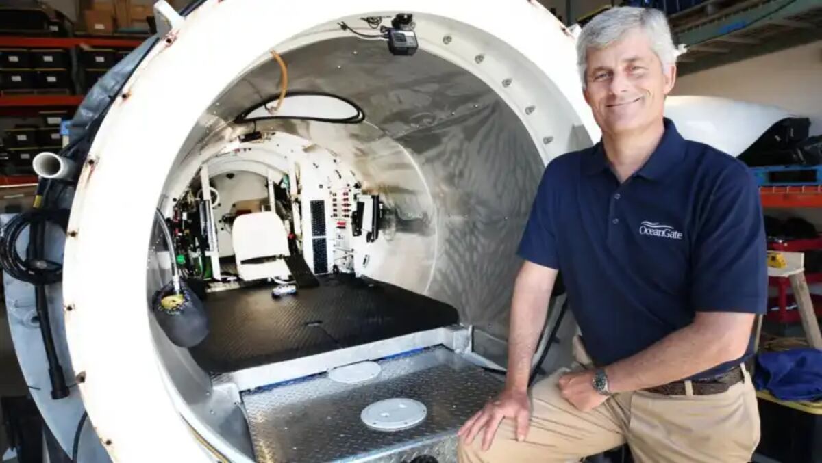 Stockton Rush, CEO de la compañía operadora del submarino Titan. (Hipertextual)