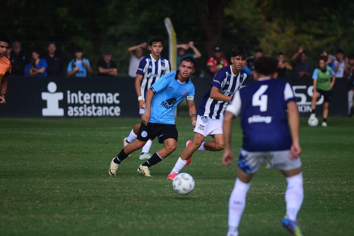 El clásico de reserva entre Belgrano y Talleres. (José Gabriel Hernández / La Voz).