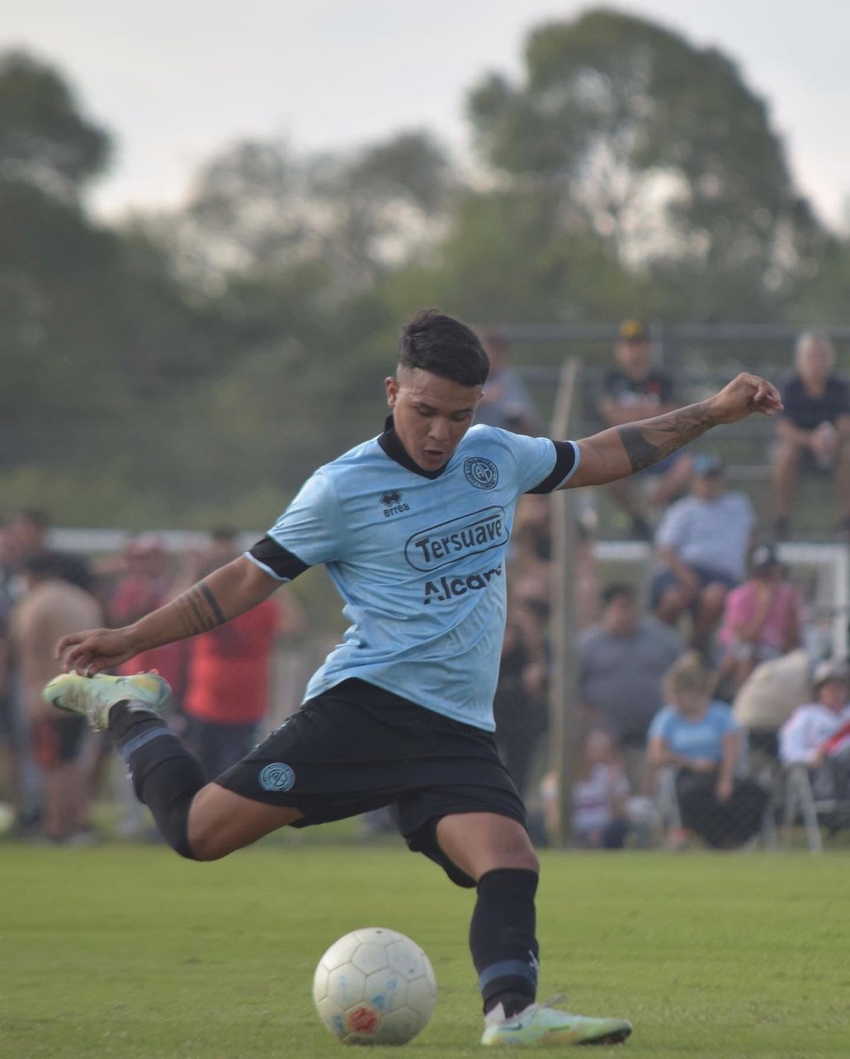 El volante central Jeremías Maldonado jugó en 2023 en Belgrano y ahora lo hace en Talleres, en Liga Cordobesa. (Gentileza).