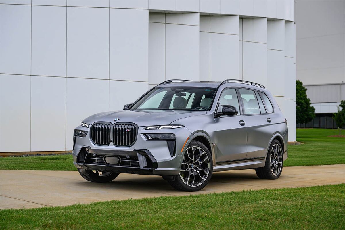 Cuesta U$S 289.900 y se posiciona como el SUV más costoso de la marca.
