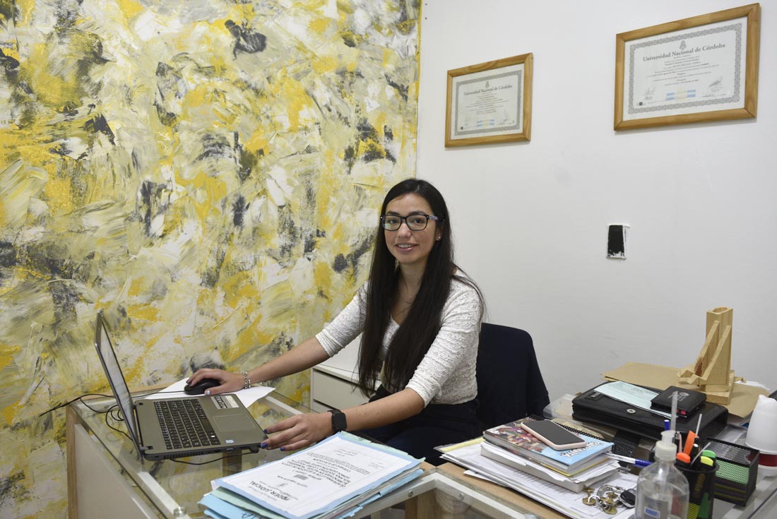  Silvia Viera es abogada y en pandemia dejó de asistir a su estudio jurídico para trabajar desde su casa. (Ramiro Pereyra/La Voz)