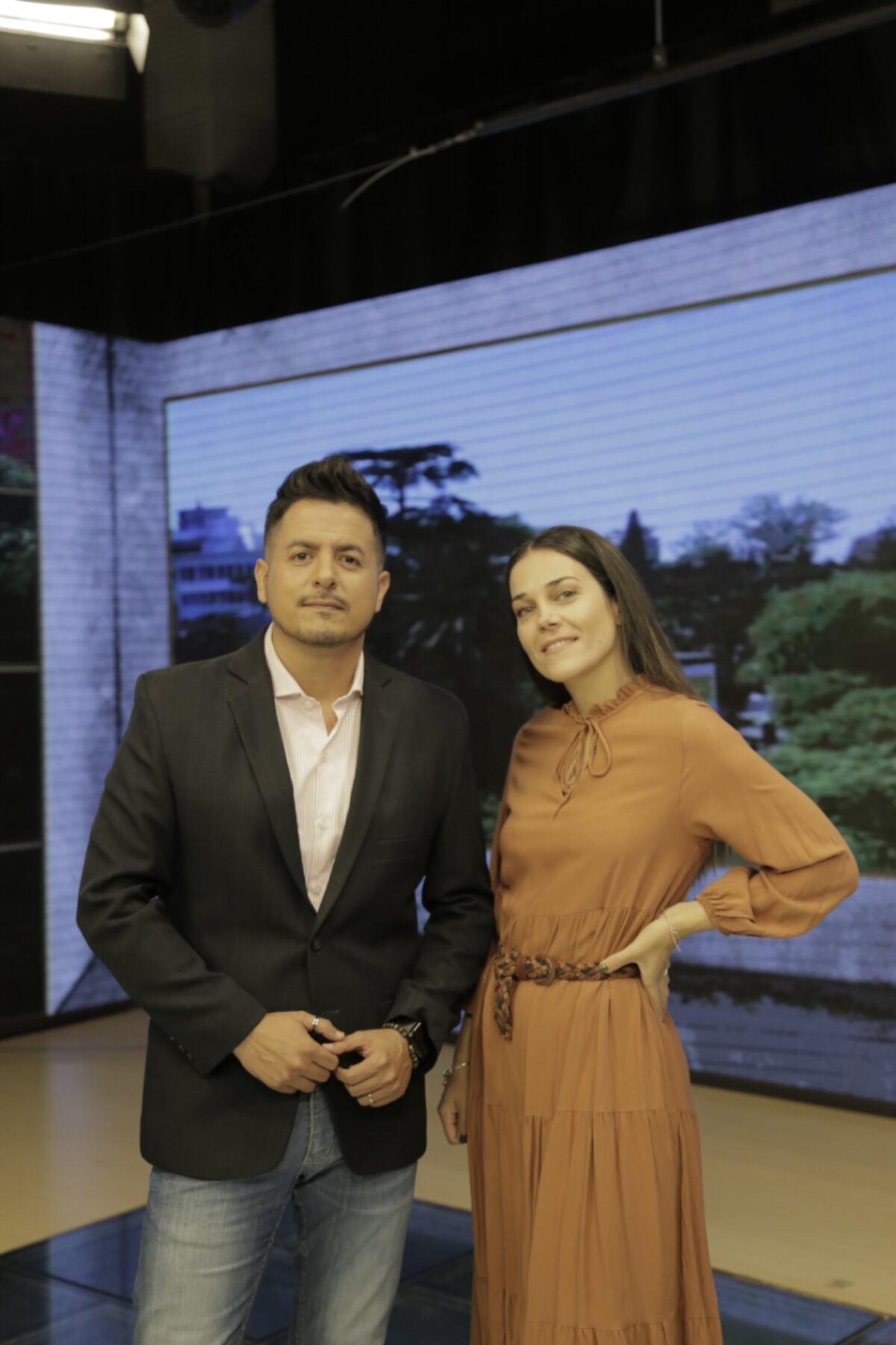 Gabriel Silva y Mili Felizzia, en "Despertate".