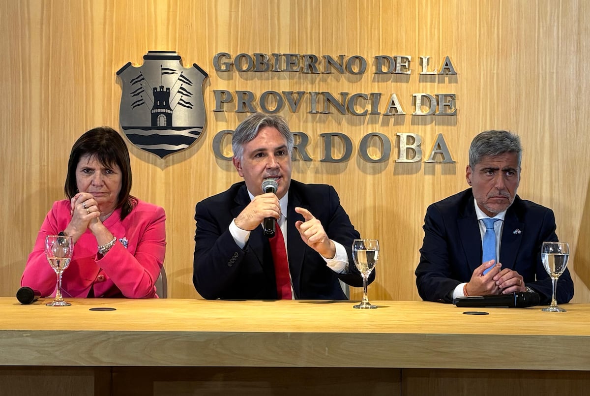 Martín Llaryora, la ministra Patricia Bullrich y el ministro Juan Pablo Quinteros.