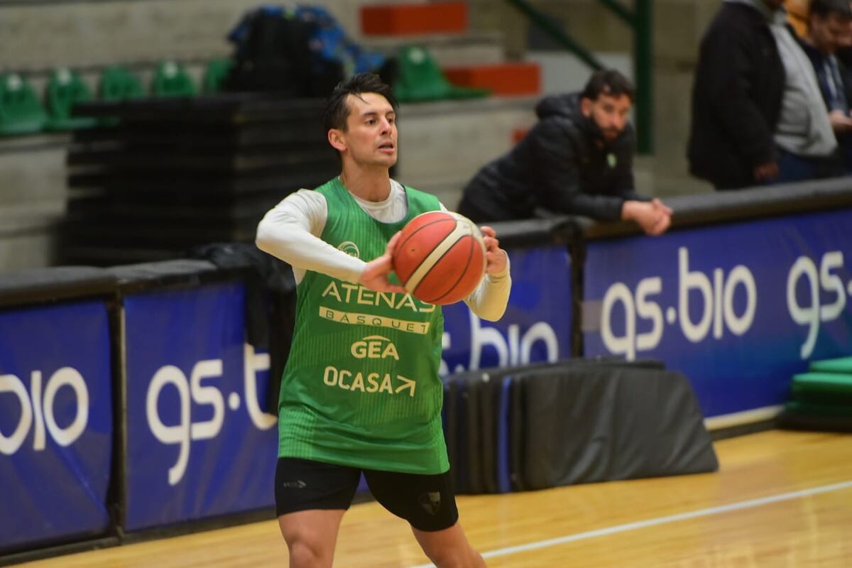 Atenas comenzó su pretemporada para una nueva Liga Nacional. (José Hernández / La Voz).
