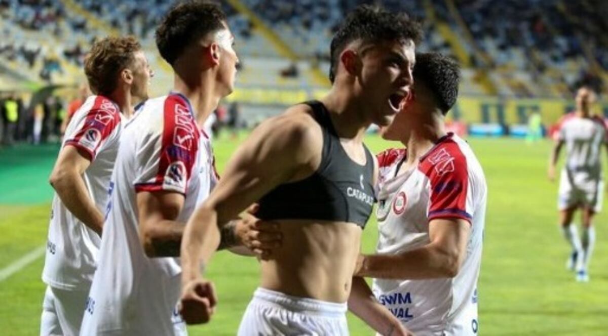 David Romero vive haciendo goles en Calera de Chile. Está a préstamo hasta diciembre. Talleres lo sigue de cerca.