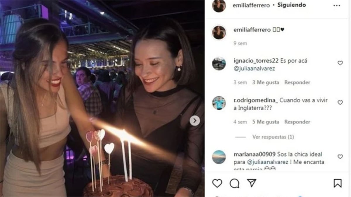 Julián Álvarez y su novia cordobesa Emilia Ferrero.