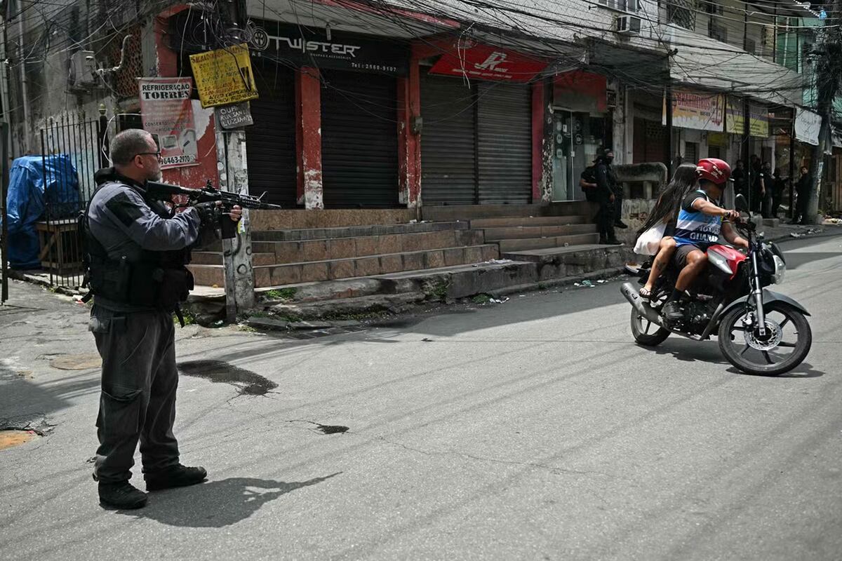 Río de Janeiro. Al menos 60 muertos y más de 80 detenidos en un megaoperativo en dos favelas. (Gentileza)