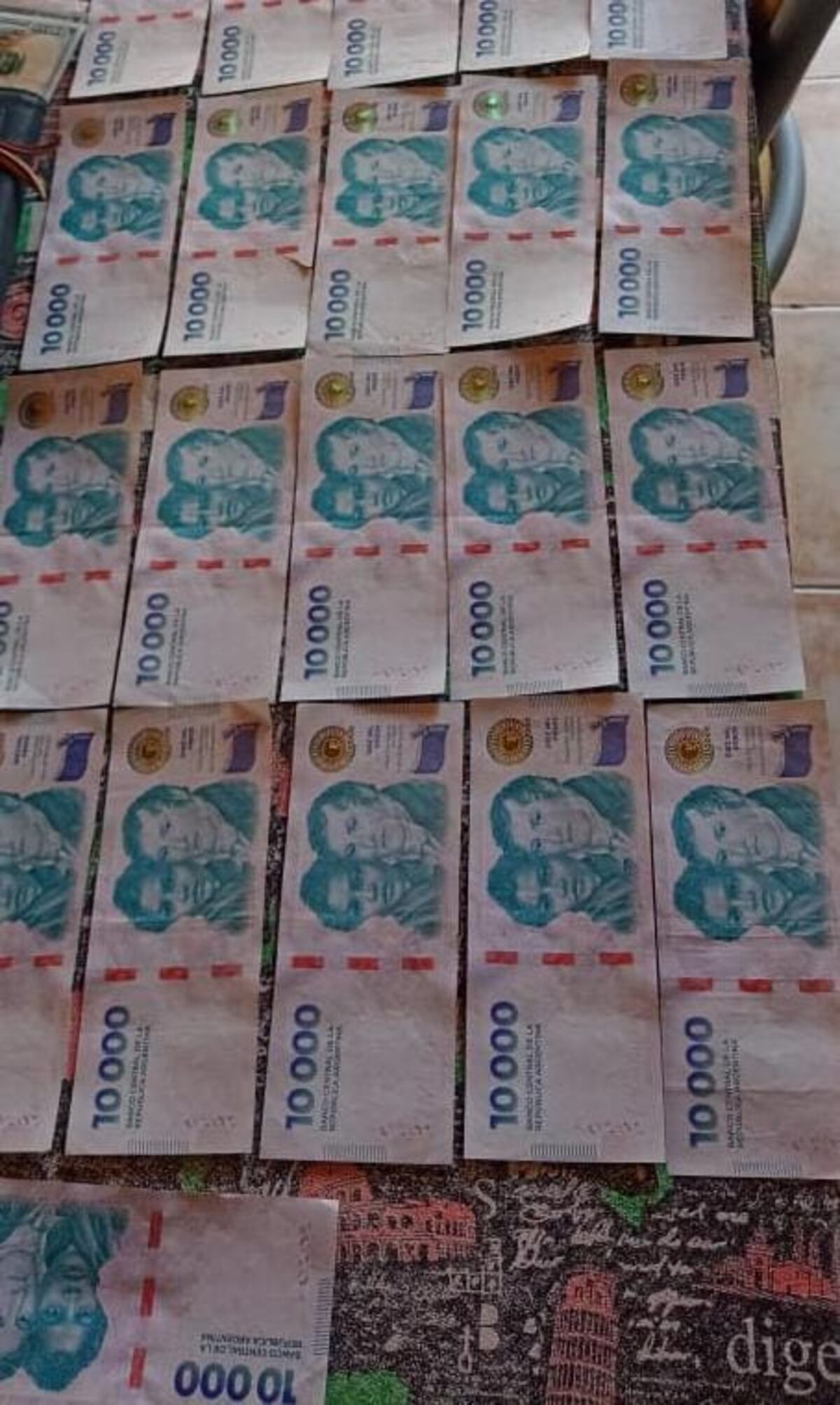 Lo secuestrado. (Policía)