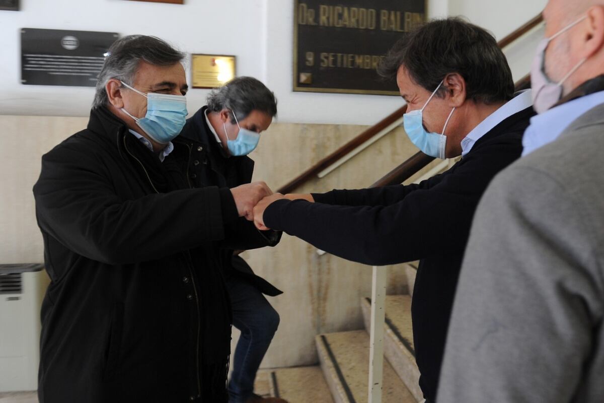Facundo Manes y Mario Negri en el comite nacional de la UCR