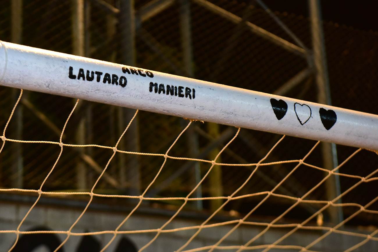 El club All Boys homenajeó a Lautaro Manieri, joven deportista fallecido recientemente. (Nicolás Bravo / La Voz)