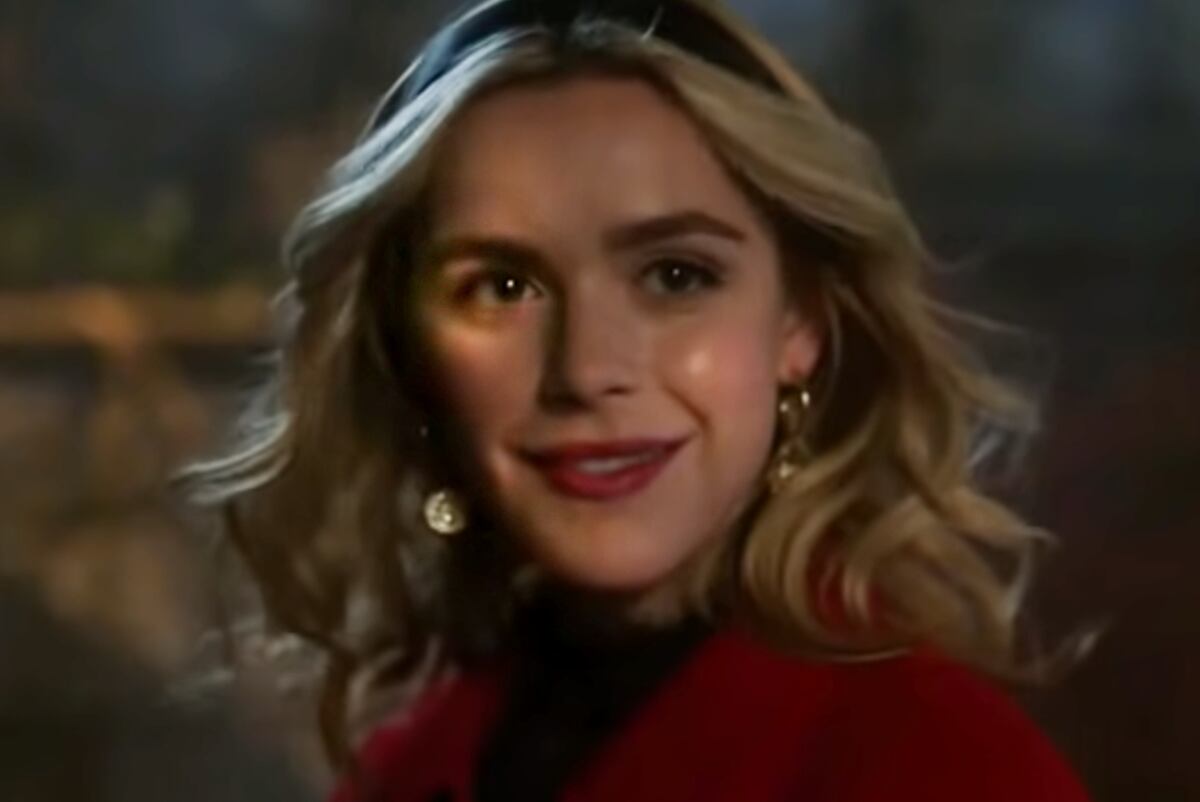 Sabrina Spellman en "Riverdale". (Captura Youtube)