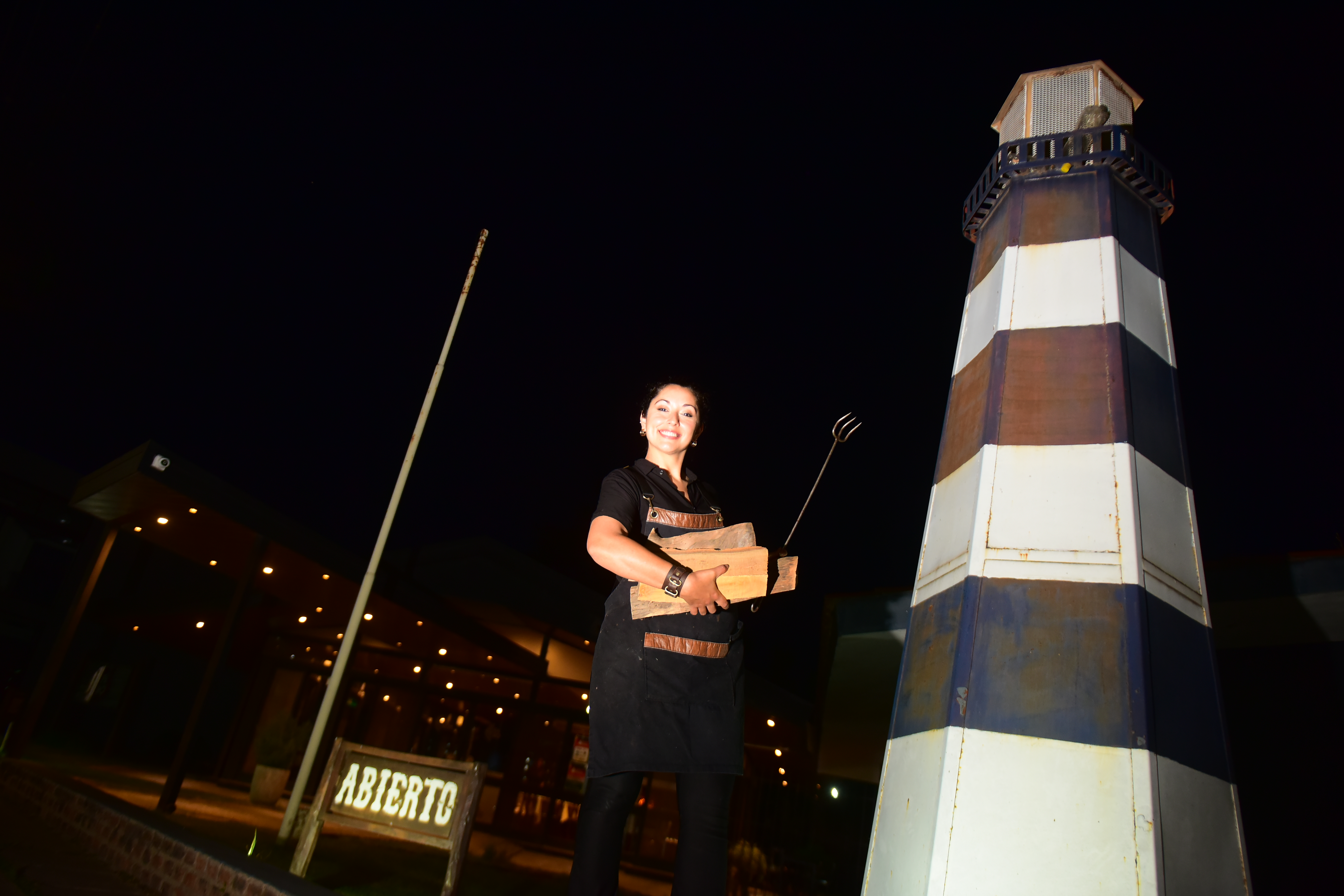 Gisella Moreno es la parrillera y socia de El Faro la parrilla de Jesús María y campeona nacioanl de mujeres parrilleras. (Javier Ferreyra / La Voz )