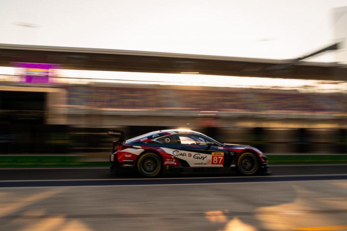 El Lexus de "Pechito" López en acción durante los 1812 kilómetros de Qatar, en la fecha inicial del Mundial de Resistencia. (Prensa WEC)