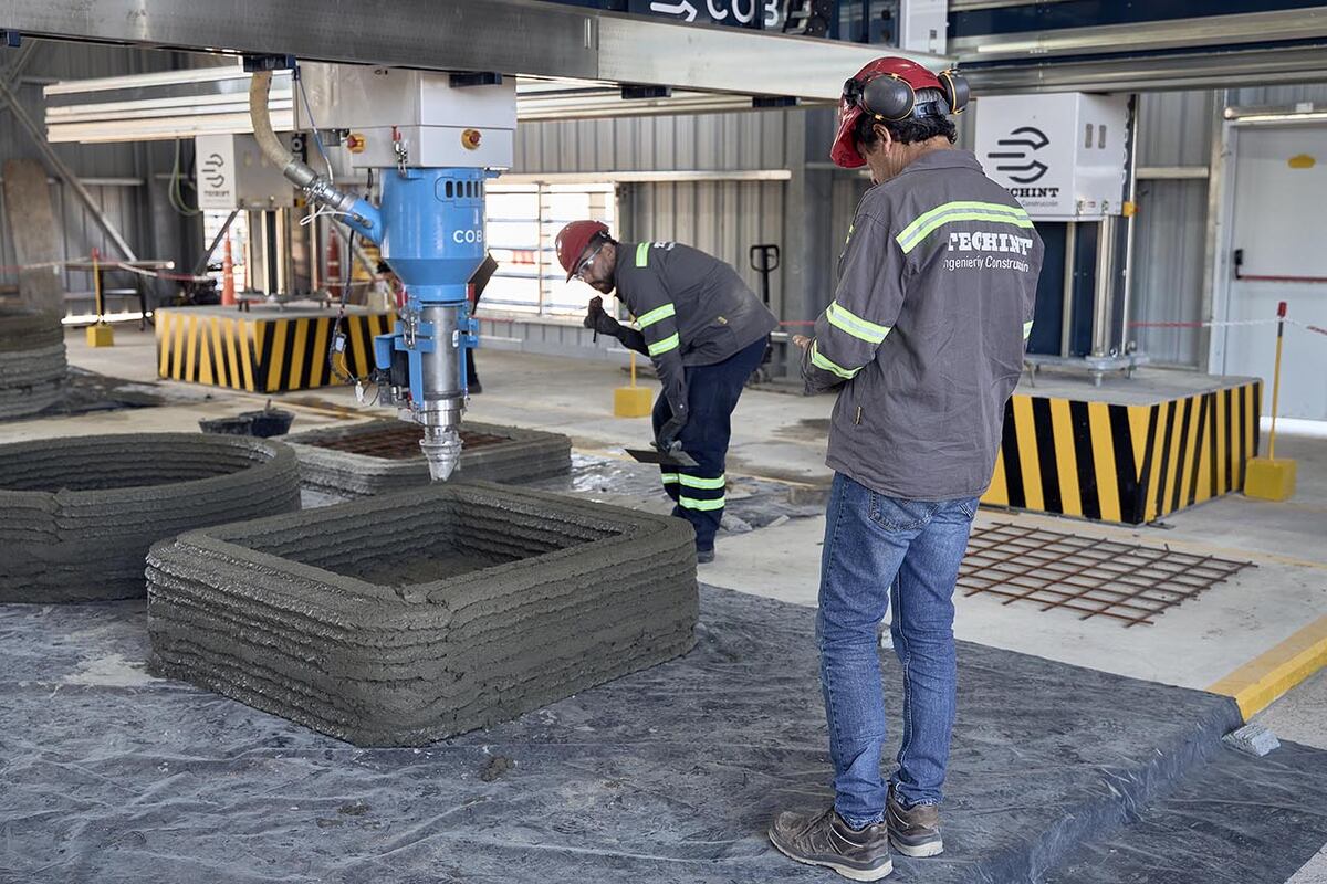 La impresora llamada BOD2 llegó a la Argentina y se instalará en el Parque
de Máquinas de Techint E&C en General Pacheco, provincia de Buenos Aires.