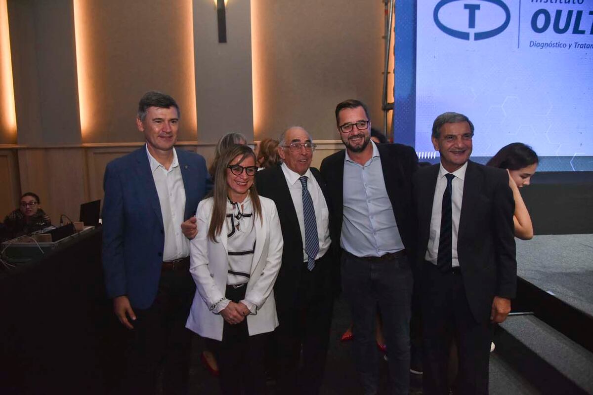 Autoridades durante el acto de presentación realizado este jueves en el Holiday Inn Córdoba.