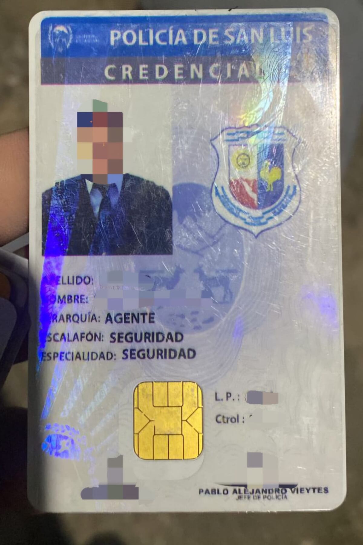 La credencial del policía de San Luis detenido tras un intento de robo en Jesús María. (Policía de Córdoba)
