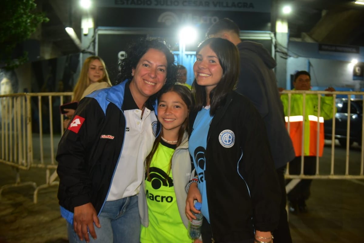 Cara 'e Cancha de Belgrano en la previa del partido con Estudiantes en el estadio Gigante de Alberdi. (Nicolás Bravo / La Voz)