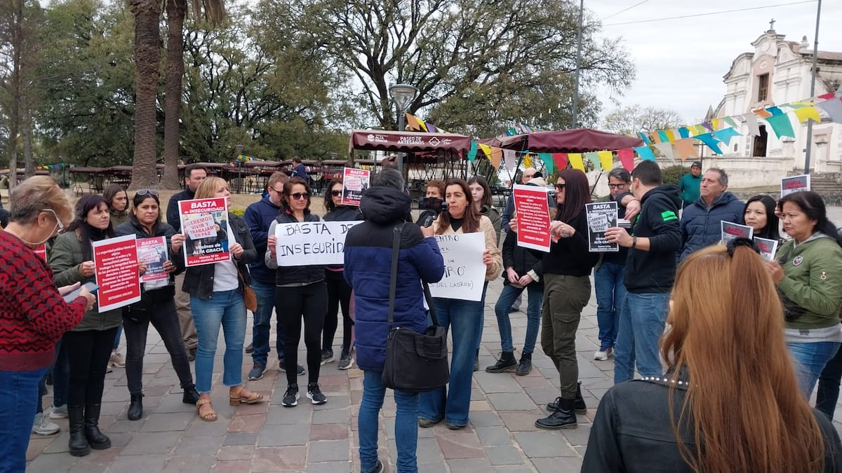 Alta Gracia. Manifestantes pidieron por más seguridad.
