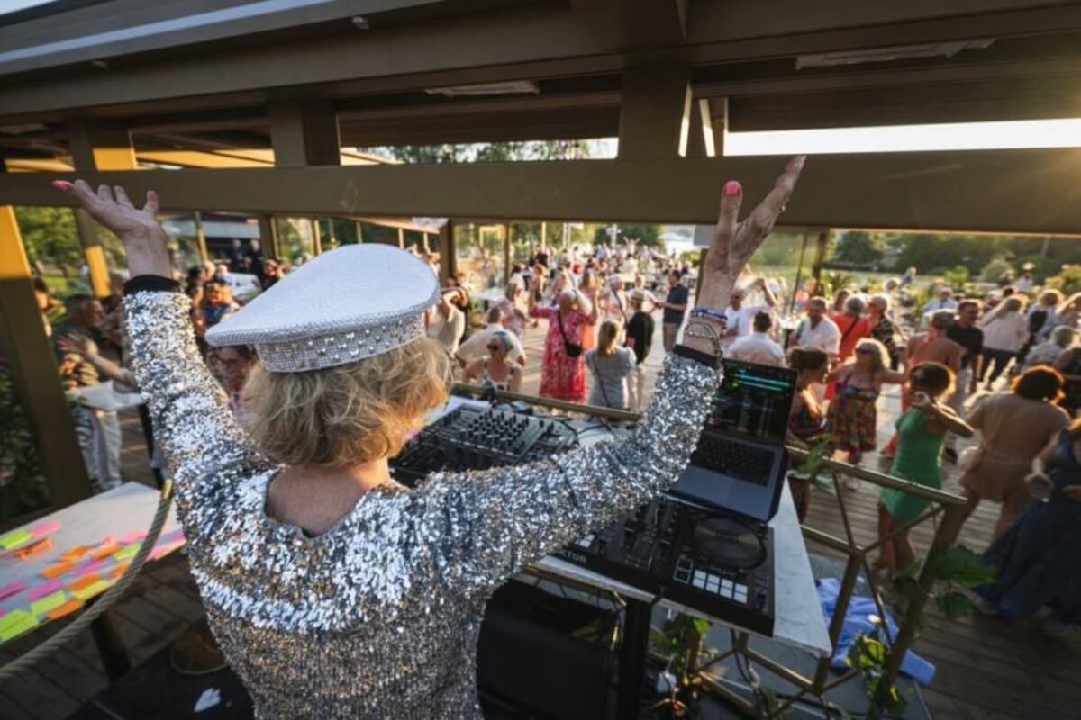 Madelein Mansson es DJ.